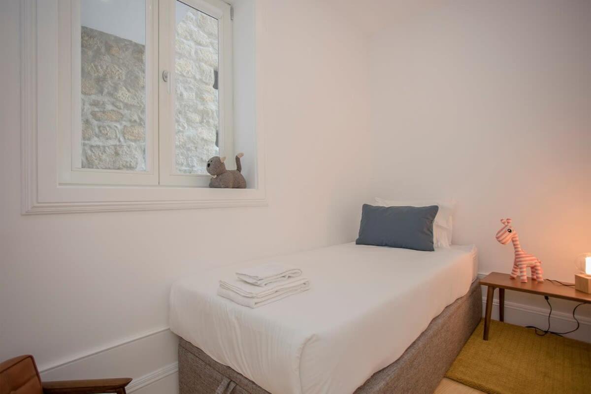 Liiiving In Porto - Clerigos Terrace Apartment Bagian luar foto