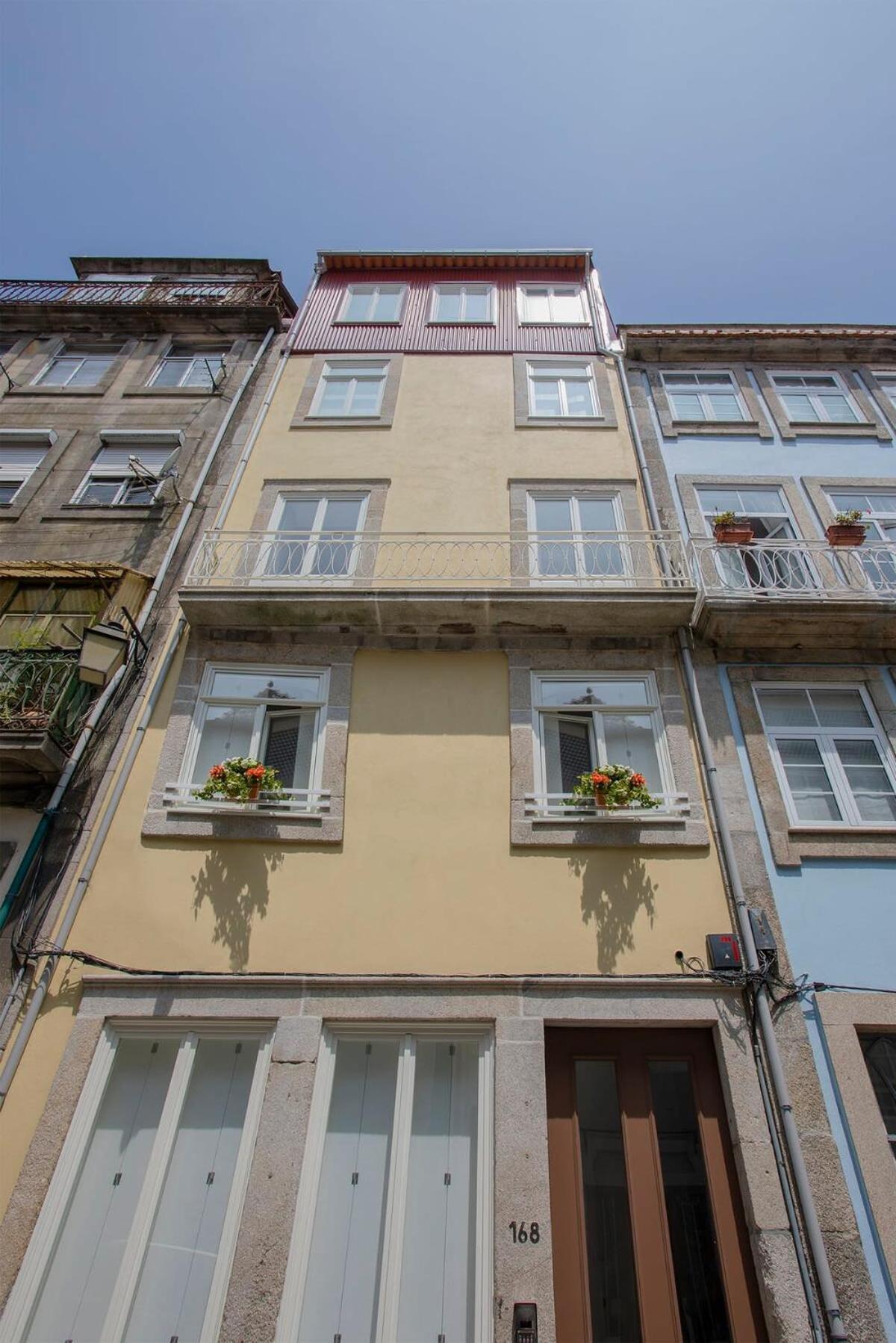 Liiiving In Porto - Clerigos Terrace Apartment Bagian luar foto